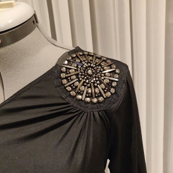 One sleeve mini Dress - Picture 6 of 8